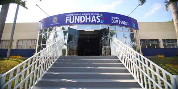 Fundhas entrega reforma da unidade Dom Pedro 1º