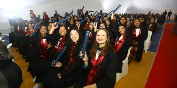  Fundhas realiza formatura para alunos de cursos técnicos.
