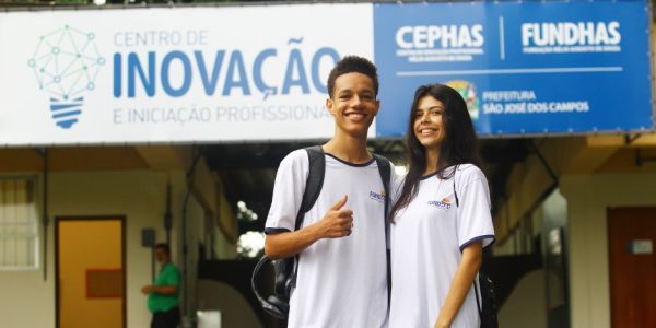 Adolescentes aprovam Centro de Inovação da Fundhas