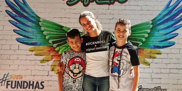 Fundhas recebe famílias de novos atendidos para matrícula