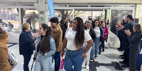 Nova turma do Cephas é recebida com aplausos no 1º dia de aulas