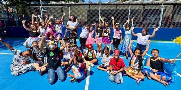 Carnaval na Fundhas tem oficina de máscaras e desfile de fantasias