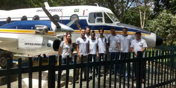 Alunos do Cephas fazem manutenção de patrimônios