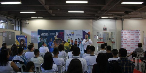 Fundhas certifica alunos por meio de parceria com o Senai