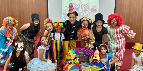 Fundhas abre temporada de contação de histórias com circo