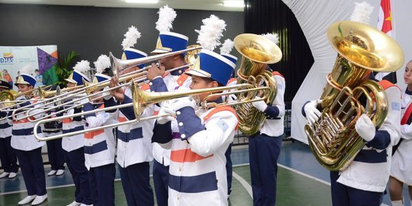 Militar da banda do DCTA realiza palestra para fanfarra da Fundhas