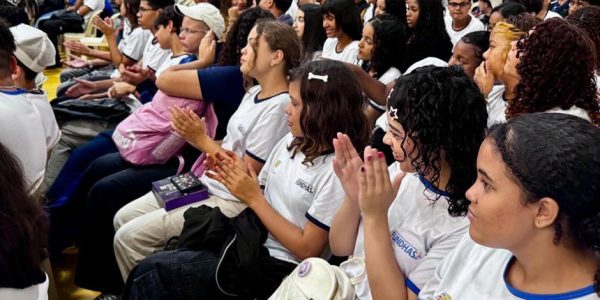 Fundhas certifica 700 jovens em cursos de qualificação