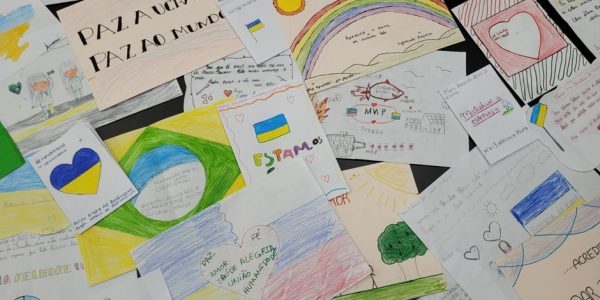 Crianças da Fundhas mandam 250 cartas para crianças da Ucrânia