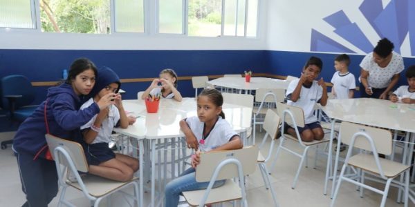 <strong>Emoção marca entrega da unidade Putim da Fundhas reformada</strong>