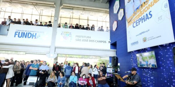 Cephas comemora 22 anos e anuncia parceria em robótica