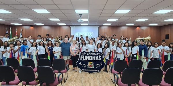 Vice-presidente da Associação Mundial de Bandas visita Fundhas
