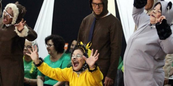Fundhas recebe peça teatral da Casa do Idoso Centro