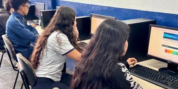 Fundhas realiza pesquisa de satisfação em 13 unidades