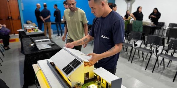 Cephas apresenta projetos do curso de Edificações