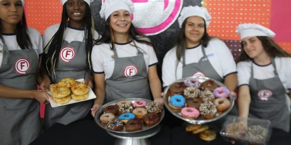 Alunos da Fundhas apresentam trabalhos de conclusão de curso