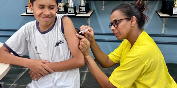 Fundhas inicia vacinação de crianças e adolescentes