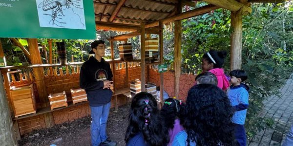 Fundhas promove educação ambiental no Caeb