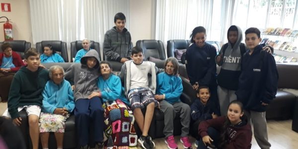 Alunos da Fundhas visitam Casa do Idoso nesta quinta